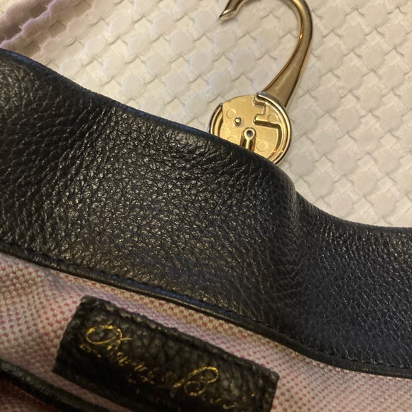 Dooney and Bourke Leather shoulder bag - Picture 4 of 5